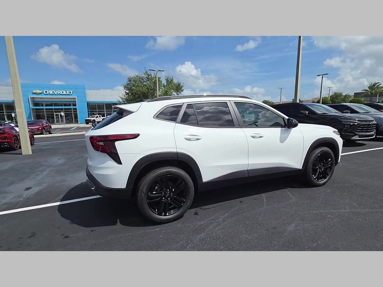 New 2026 Chevrolet Trax ACTIV w/ Sunroof Package FWD image 19
