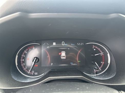 Used 2024 Toyota RAV4 XLE image 10