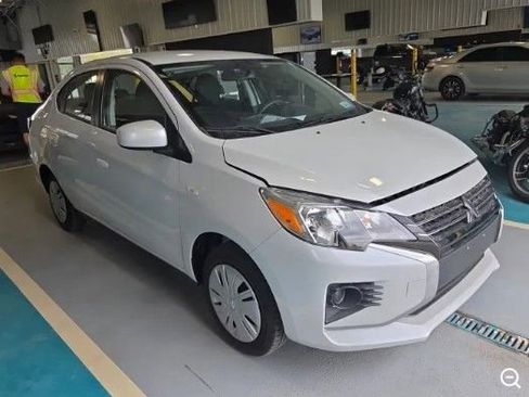Used 2024 Mitsubishi Mirage G4 ES image 3