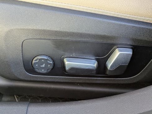 Used 2023 BMW 330i 330i w/ Driving Assistance Package image 20