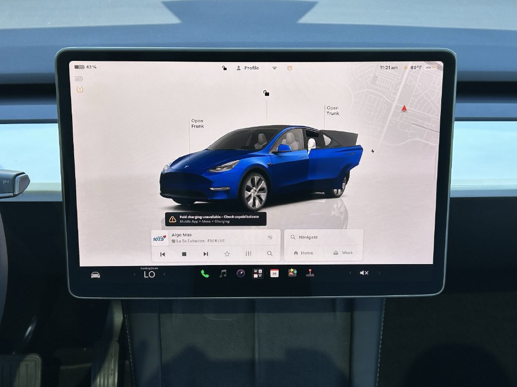 Used 2023 Tesla Model Y AWD image 17