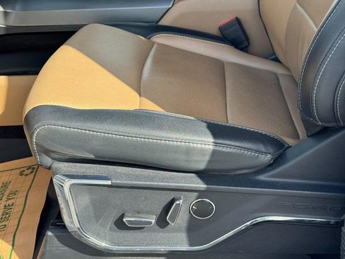 Used 2022 Ford F150 Lariat w/ Equipment Group 502A High image 26