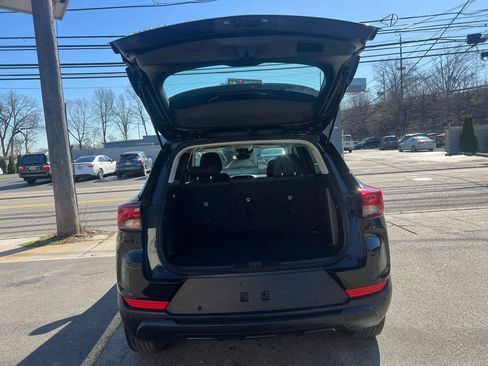 Used 2021 Chevrolet TrailBlazer LS image 9