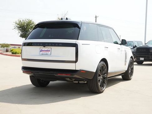Used 2025 Land Rover Range Rover SE AWD/4WD image 9