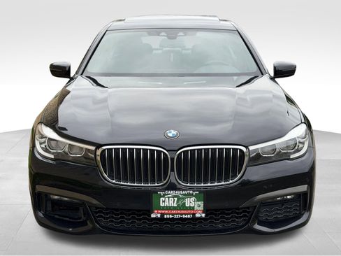 Used 2019 BMW 740i xDrive w/ M Sport Package AWD/4WD image 2