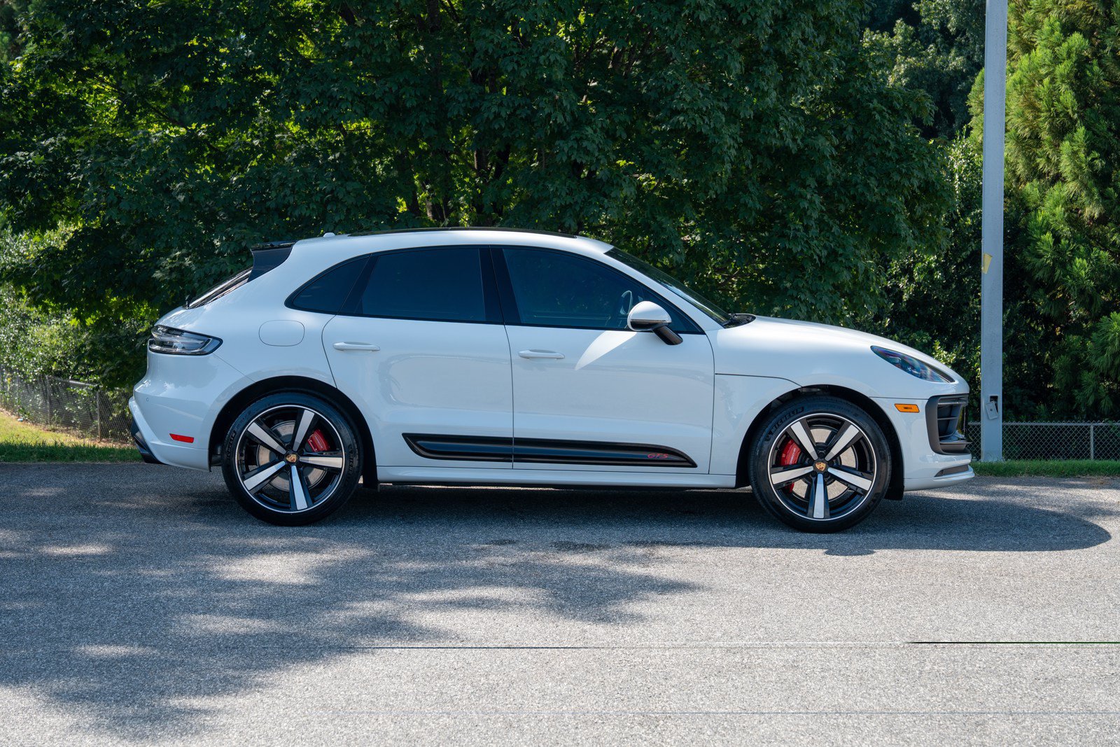 Certified 2024 Porsche Macan GTS AWD/4WD image 8