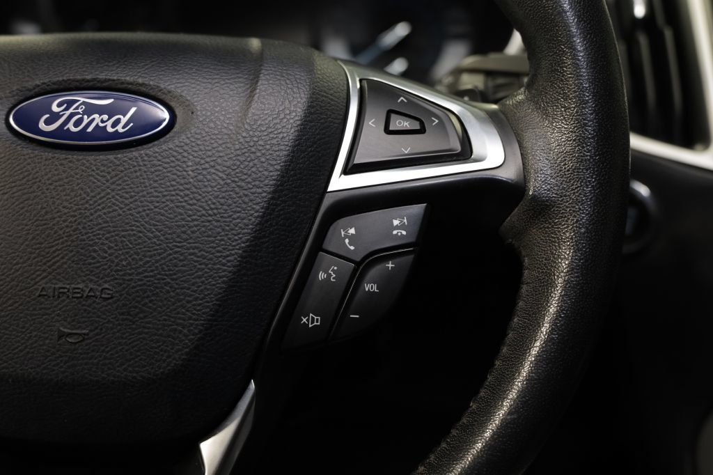 Used 2017 Ford Edge SEL FWD image 25