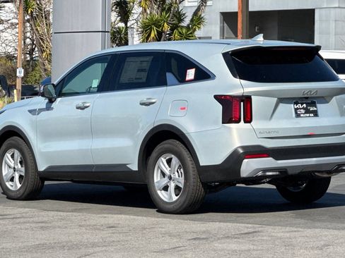 New 2026 Kia Sorento LX image 6