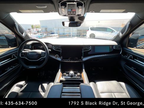 Used 2023 Jeep Grand Wagoneer L 4WD w/ Flexible Seating Group image 9