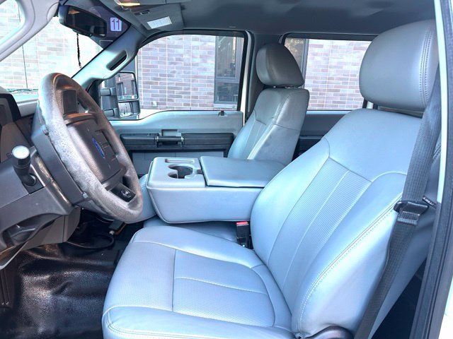 Used 2016 Ford F550 2WD Crew Cab Super Duty image 24