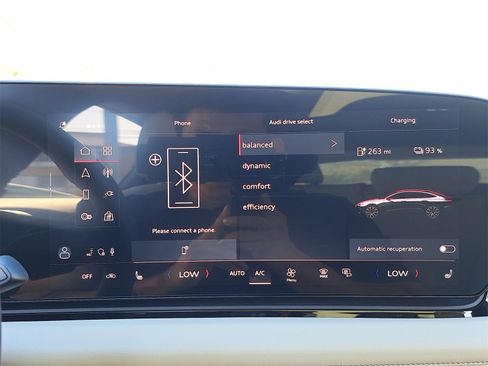 New 2025 Audi A6 e-tron Premium image 25