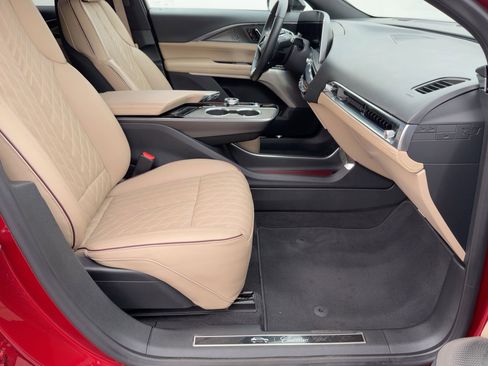 Certified 2024 Cadillac Lyriq Sport w/ Nappa Leather Package image 33