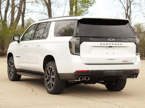 New 2026 Chevrolet Suburban RST w/ Comfort Package AWD/4WD image 5