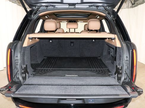 Used 2023 Land Rover Range Rover SE image 45