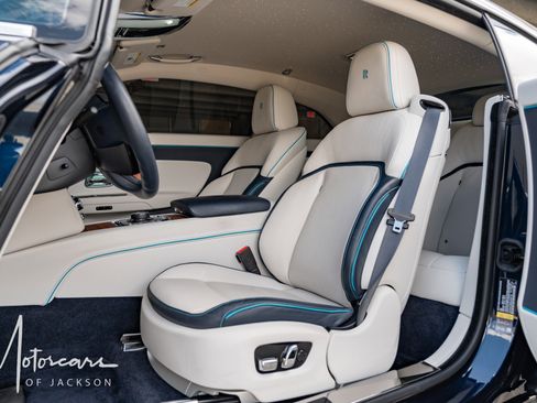 Used 2024 Rolls-Royce Spectre w/ Spectre Launch Package image 16