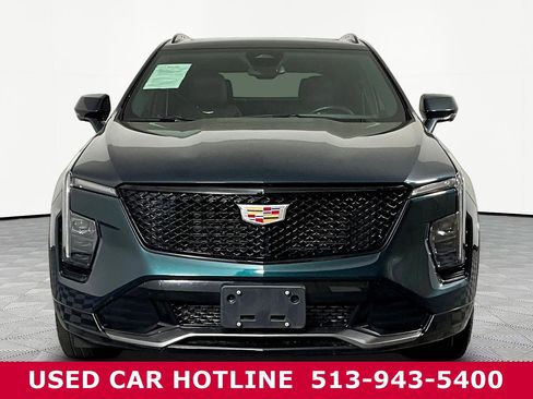 Used 2024 Cadillac XT4 Sport AWD/4WD image 2