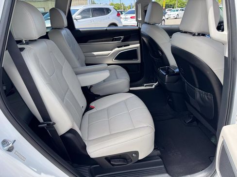 Used 2021 Kia Telluride EX w/ EX Premium Package FWD image 17