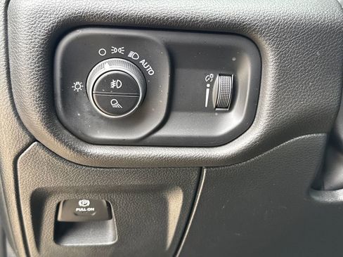 Used 2024 RAM 1500 Lone Star RWD image 22