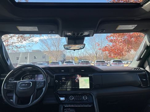 Used 2022 GMC Sierra 1500 AT4 w/ AT4 Premium Package image 31