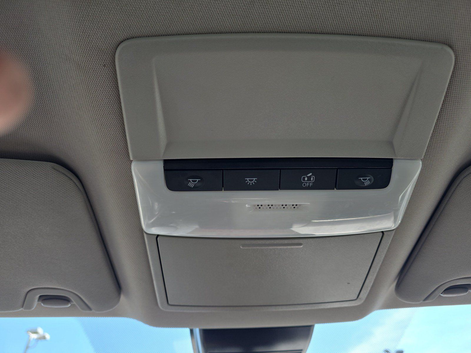 Used 2024 Nissan Altima 2.5 SV FWD image 34