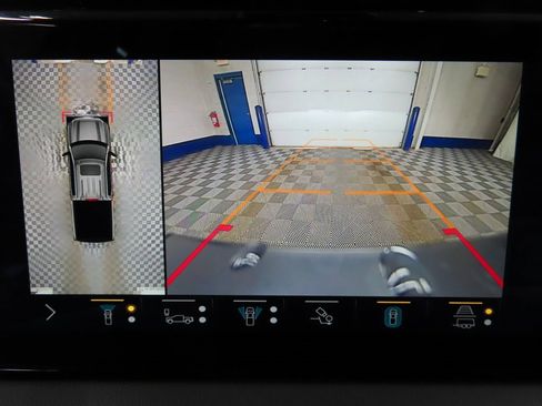 Used 2022 GMC Sierra 1500 AT4 w/ AT4 Premium Package image 15