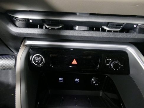 New 2025 Audi Q5 Premium Plus image 16