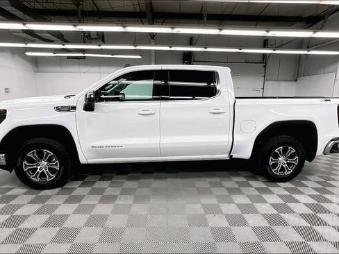 Used 2026 GMC Sierra 1500 SLE w/ X31 Off-Road Package AWD/4WD image 14