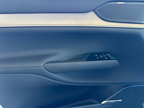 New 2025 Volvo EX90 Plus image 10