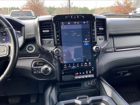 Used 2022 RAM 1500 Limited image 12