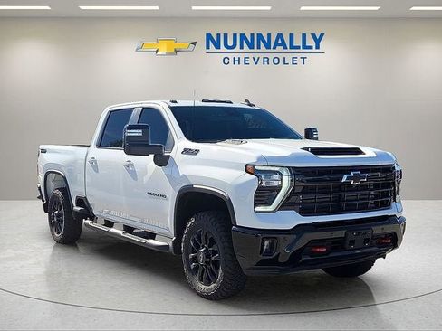 New 2025 Chevrolet Silverado 2500 LT w/ Trail Boss Package AWD/4WD image 7