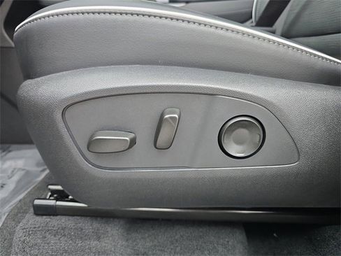 New 2025 Buick Enclave Sport Touring w/ Power Package image 19