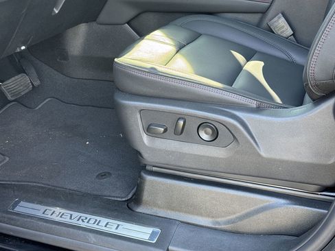 Used 2026 Chevrolet Tahoe RST w/ Comfort Package image 17