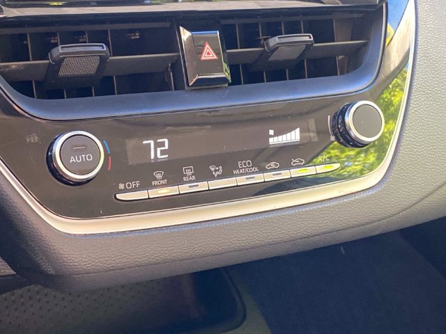Used 2023 Toyota Corolla LE FWD image 25