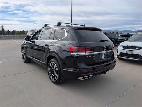 Used 2022 Volkswagen Atlas SEL Premium image 4