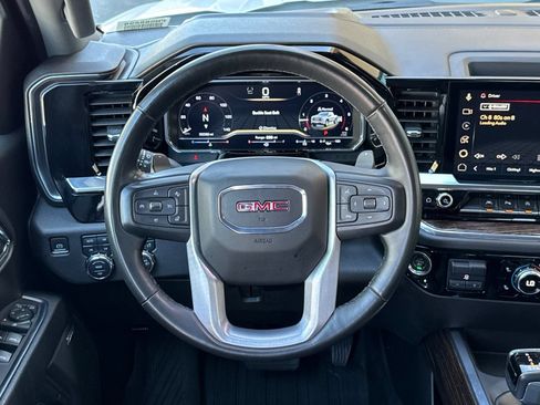 Certified 2023 GMC Sierra 1500 Elevation w/ Preferred Package AWD/4WD image 15