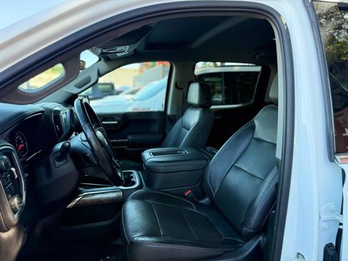 Used 2020 Chevrolet Silverado 1500 LTZ AWD/4WD image 16