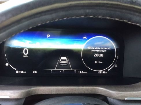 Used 2023 Kia Sorento SX Prestige image 22