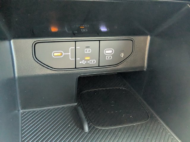 Used 2026 Kia Sorento S FWD image 21