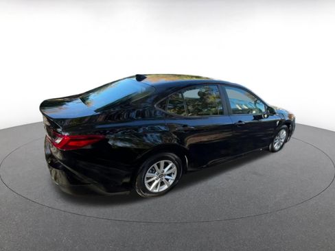 Used 2025 Toyota Camry LE image 15