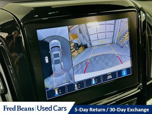 Used 2023 Chevrolet Traverse LT w/ LT Premium Package AWD/4WD image 21