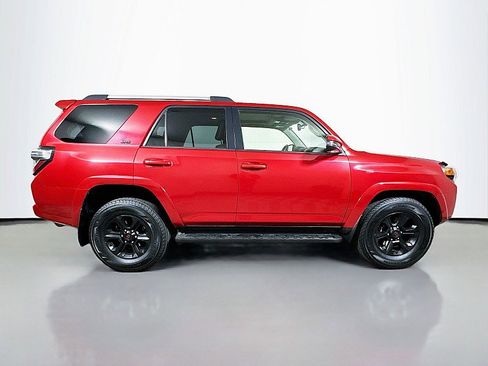 Used 2014 Toyota 4Runner SR5 w/ Upgrade Package image 8