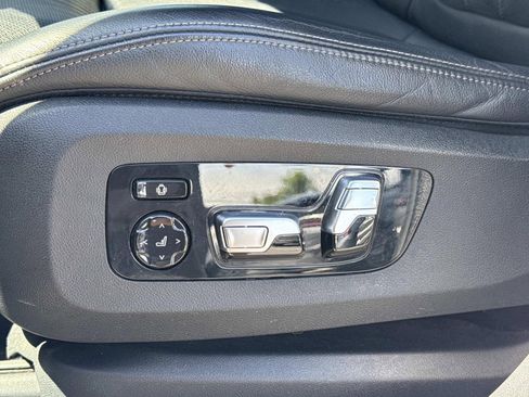Used 2022 BMW X6 M50i w/ Premium Package AWD/4WD image 20