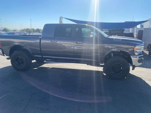 Used 2019 RAM 2500 Laramie AWD/4WD image 4