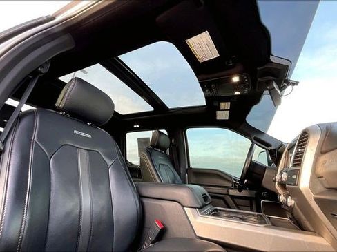 Used 2020 Ford F250 Platinum w/ FX4 Off-Road Package image 28