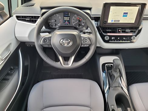 Certified 2025 Toyota Corolla SE image 12