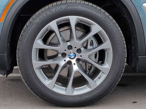 Certified 2025 BMW X5 xDrive40i w/ Executive Package image 12