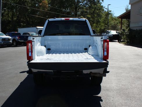 Used 2024 Ford F250 XLT w/ FX4 Off-Road Package image 14