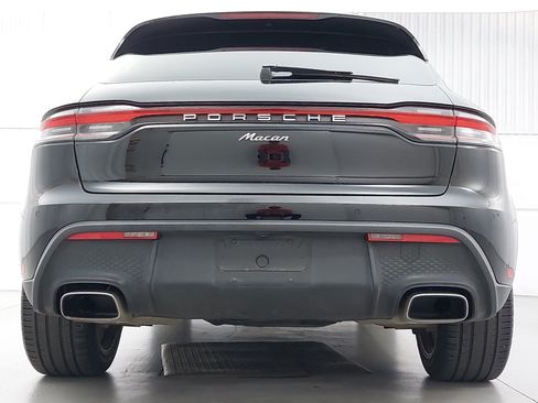 Certified 2023 Porsche Macan AWD/4WD image 6