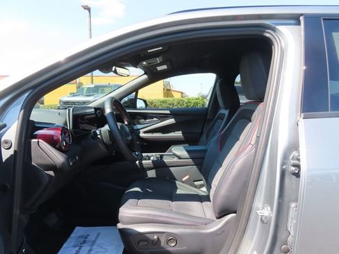 Used 2025 Chevrolet Blazer EV RS AWD/4WD image 15