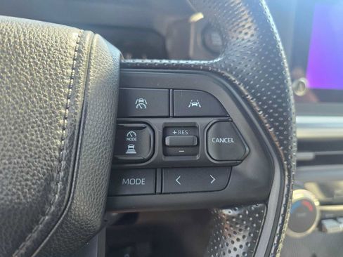 Used 2025 Toyota Tacoma SR5 RWD image 31